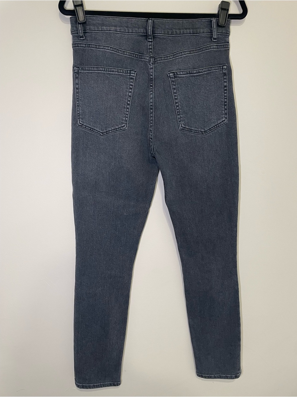 Reformation High Rise Skinny Jeans Gibson Wash Faded Black Denim Womens Size 30 - Picture 3 of 6